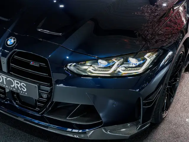 BMW M4 view 12