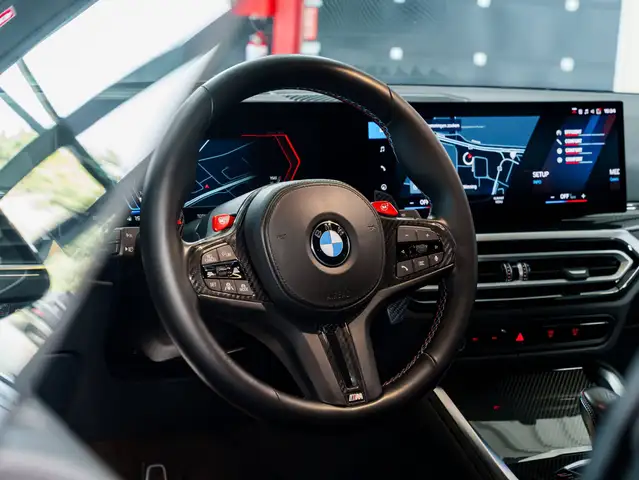 BMW M4 view 14