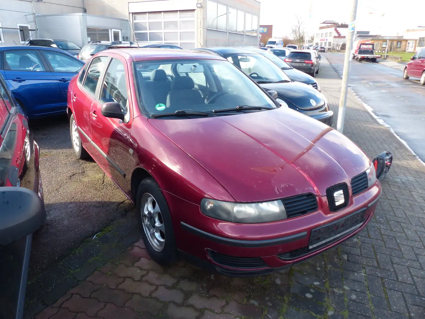 SEAT Toledo 1.6 SR Limousine Klima HU/AU 08/2022 Rot - 2