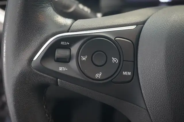 Opel Grandland X view 12