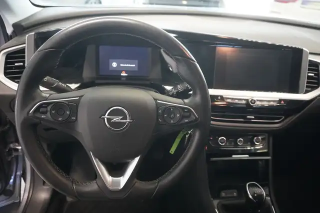 Opel Grandland X view 11