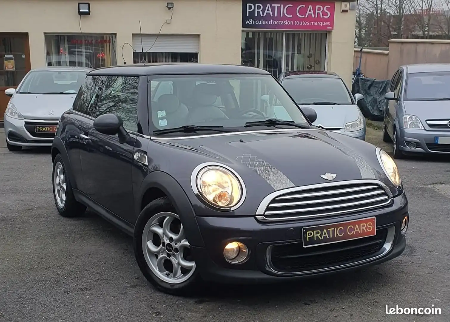 MINI Cooper Mini D 112 ch  A Schwarz - 2