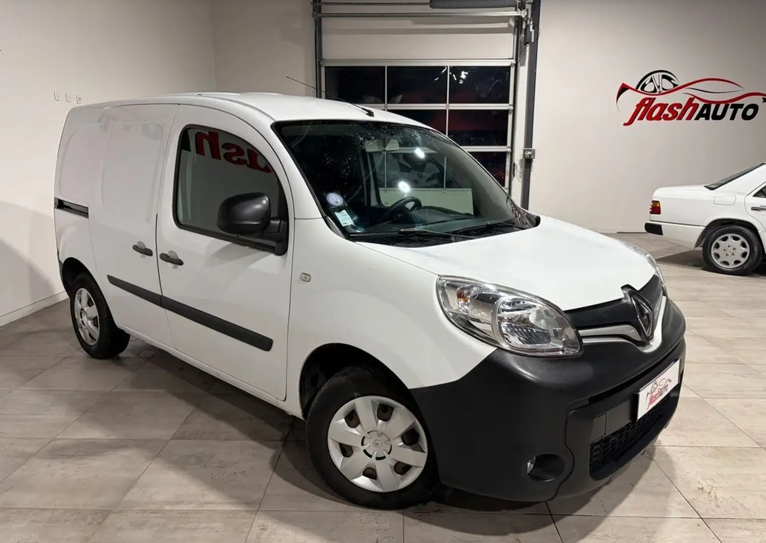 Renault Kangoo II PHASE 2 TCe 16v 115cv-2018 Blanc - 2