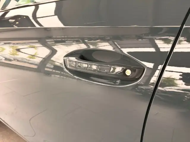 Cupra Leon view 8