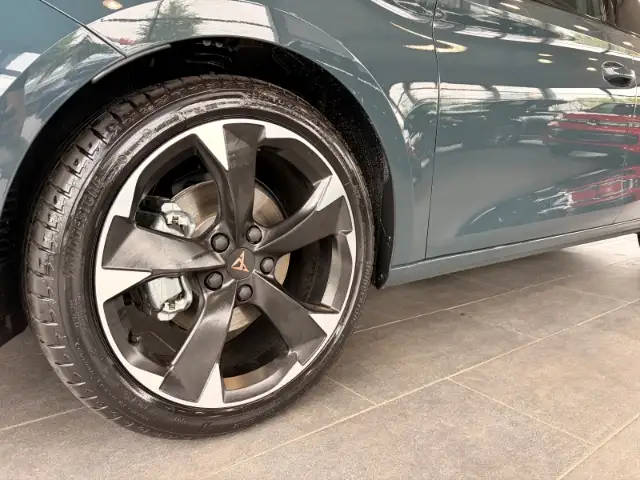 Cupra Leon view 7