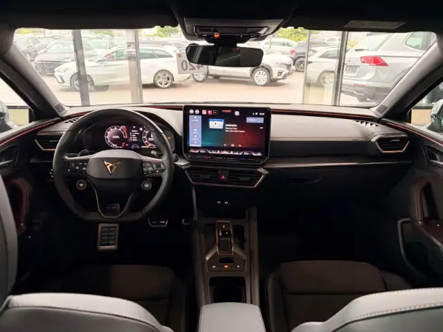 Cupra Leon view 15