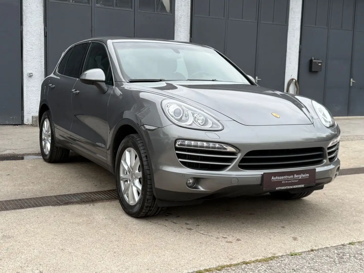Porsche Cayenne Diesel 3.0 V6 Silber - 1