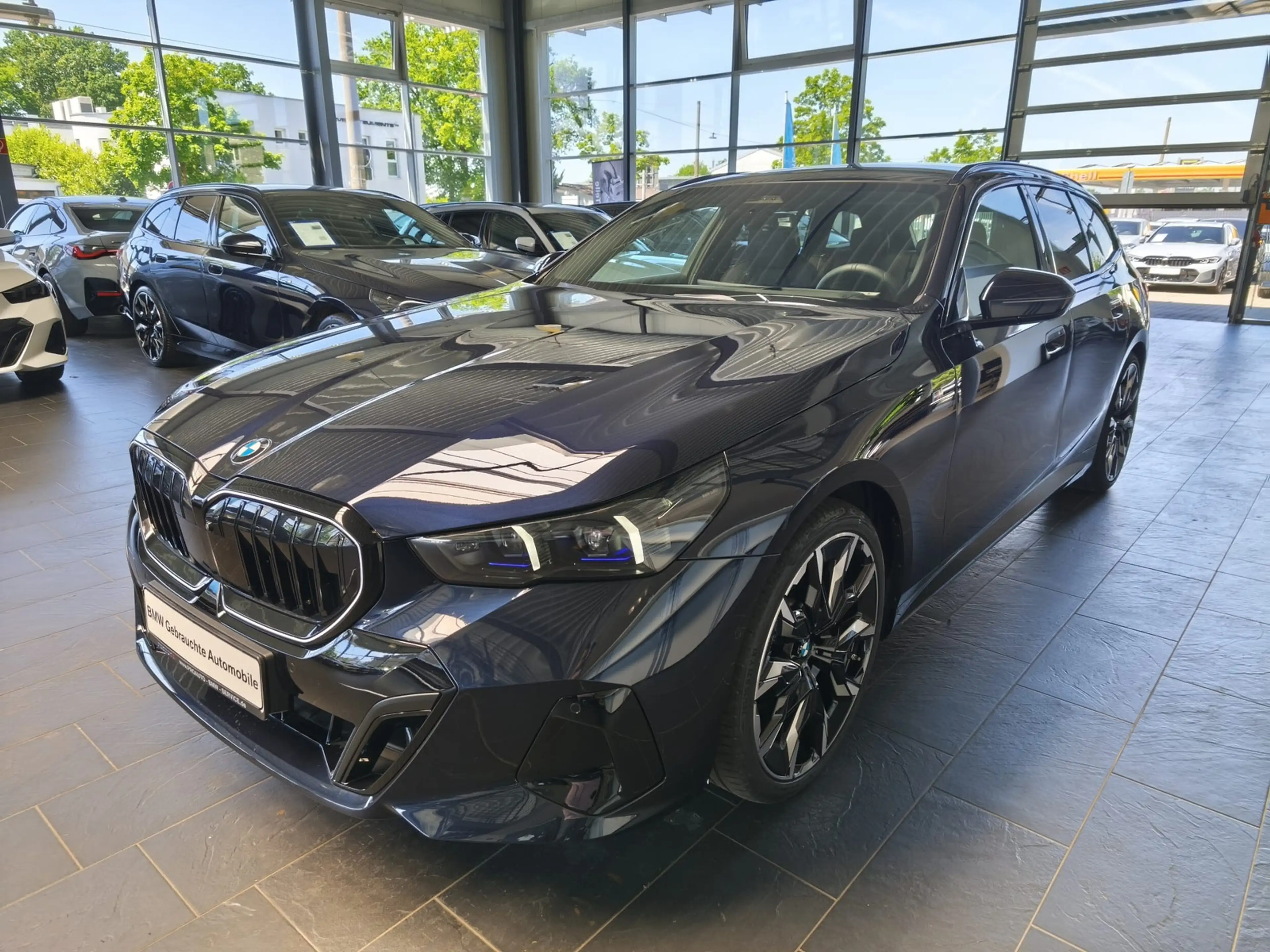 BMW 520 i M Sport Pro Tour. AHK/LHZ/Pano/360°/B&W/21" — photo 2