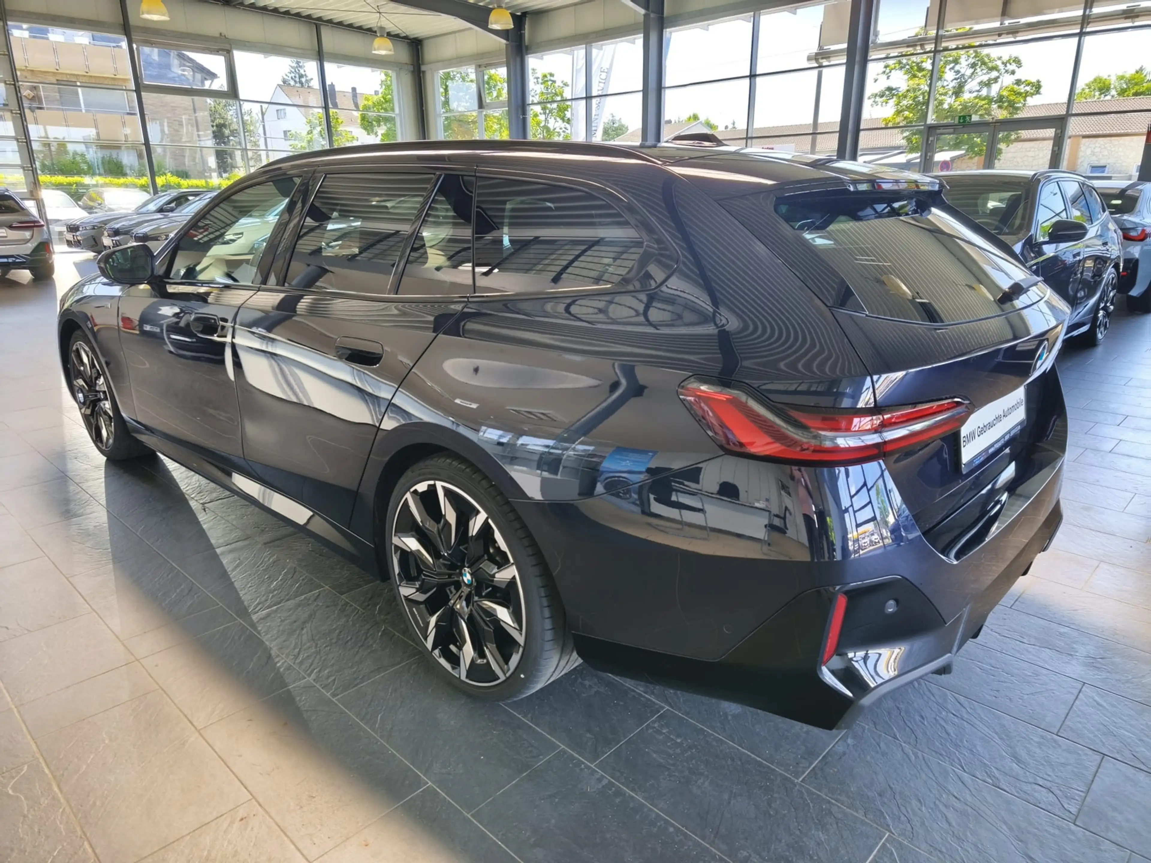 BMW 520 i M Sport Pro Tour. AHK/LHZ/Pano/360°/B&W/21" — photo 7