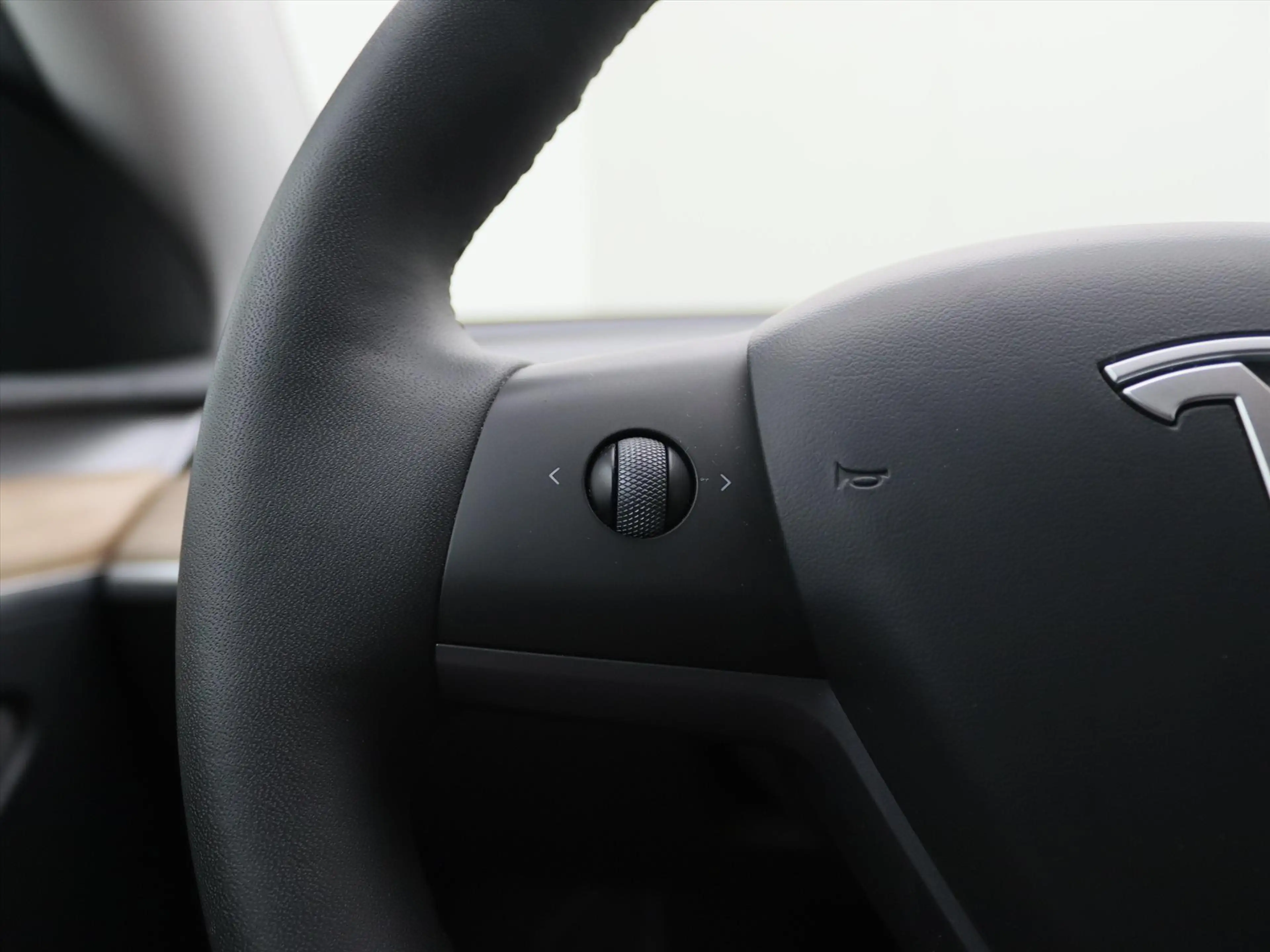 Tesla Model Y Standard RWD Plus 94.1% SoH [ AMD RYZEN+AUTOPILOT+ — photo 22
