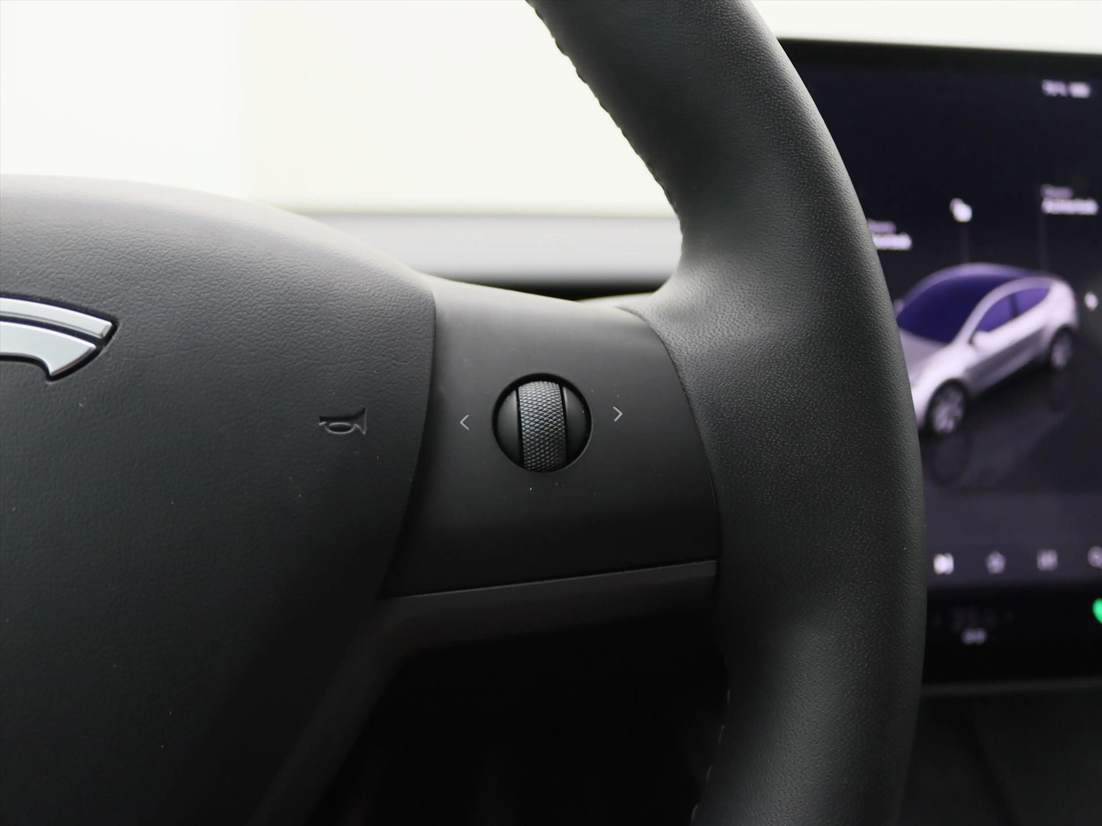 Tesla Model Y Standard RWD Plus 94.1% SoH [ AMD RYZEN+AUTOPILOT+ — photo 23