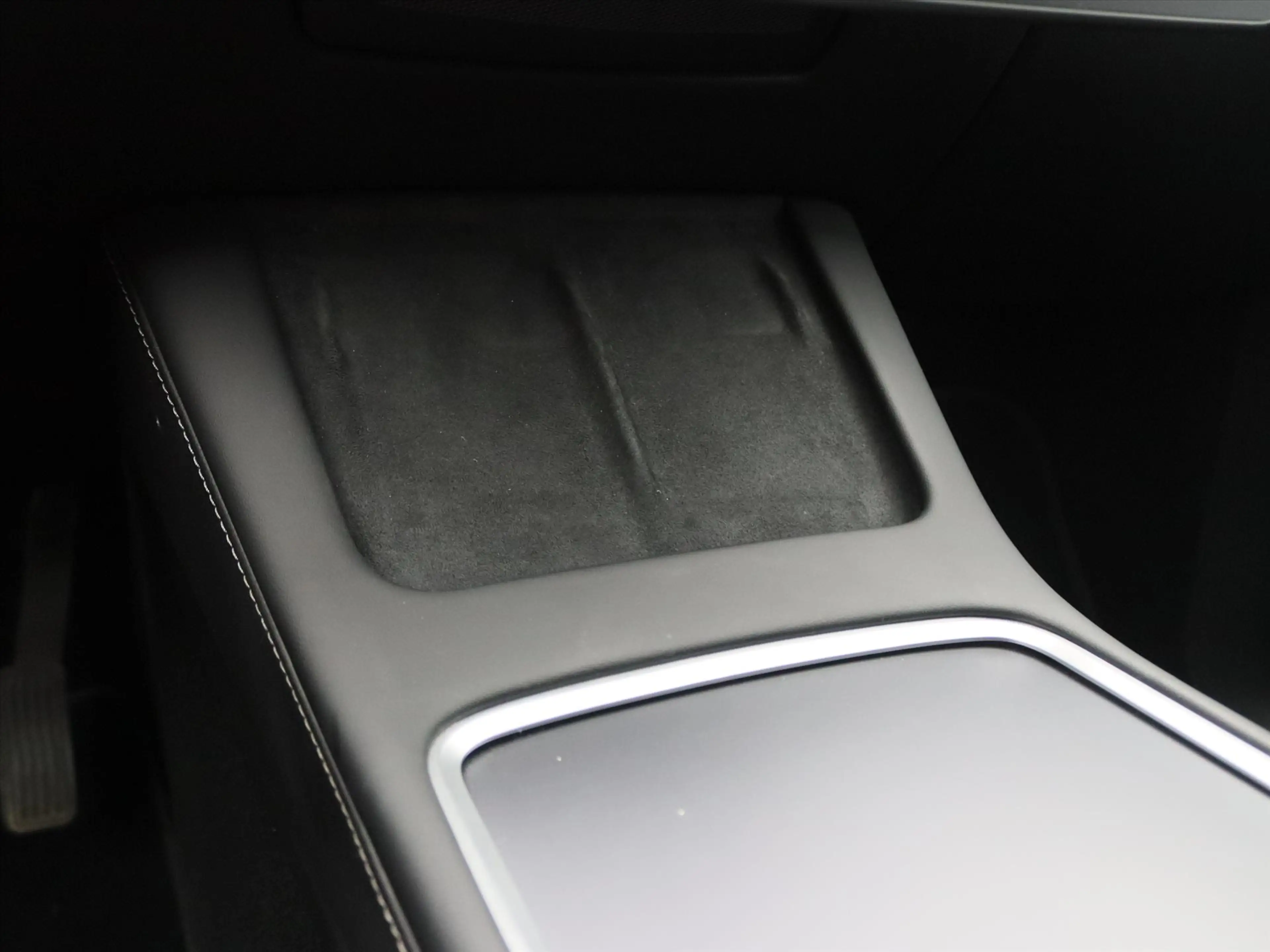Tesla Model Y Standard RWD Plus 94.1% SoH [ AMD RYZEN+AUTOPILOT+ — photo 31