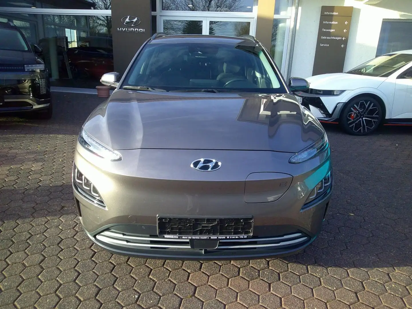 Hyundai KONA Elektro MY23 (100kW) TREND-Paket, Navigations Bronze - 2