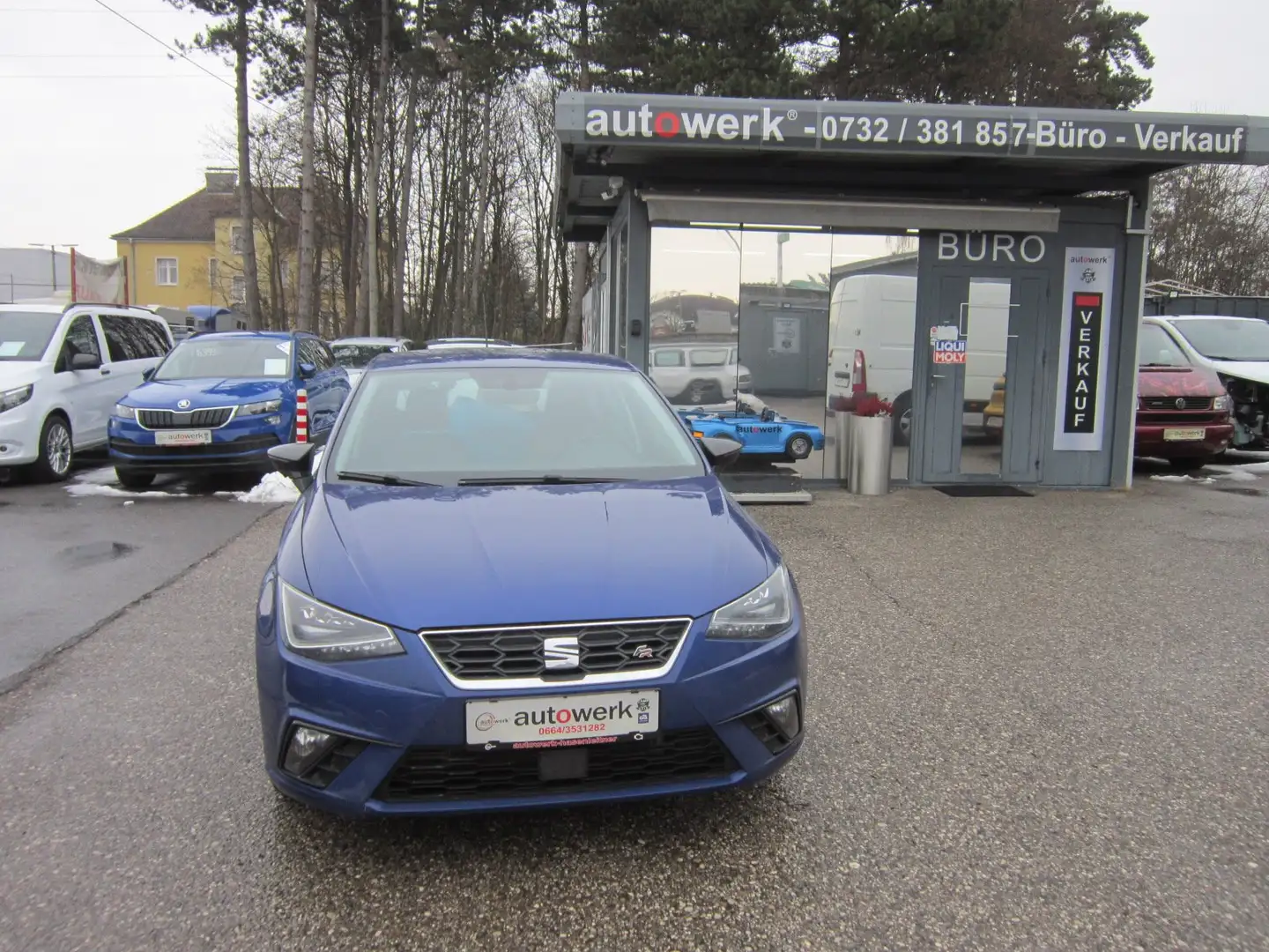 SEAT Ibiza Style FR Blau - 2