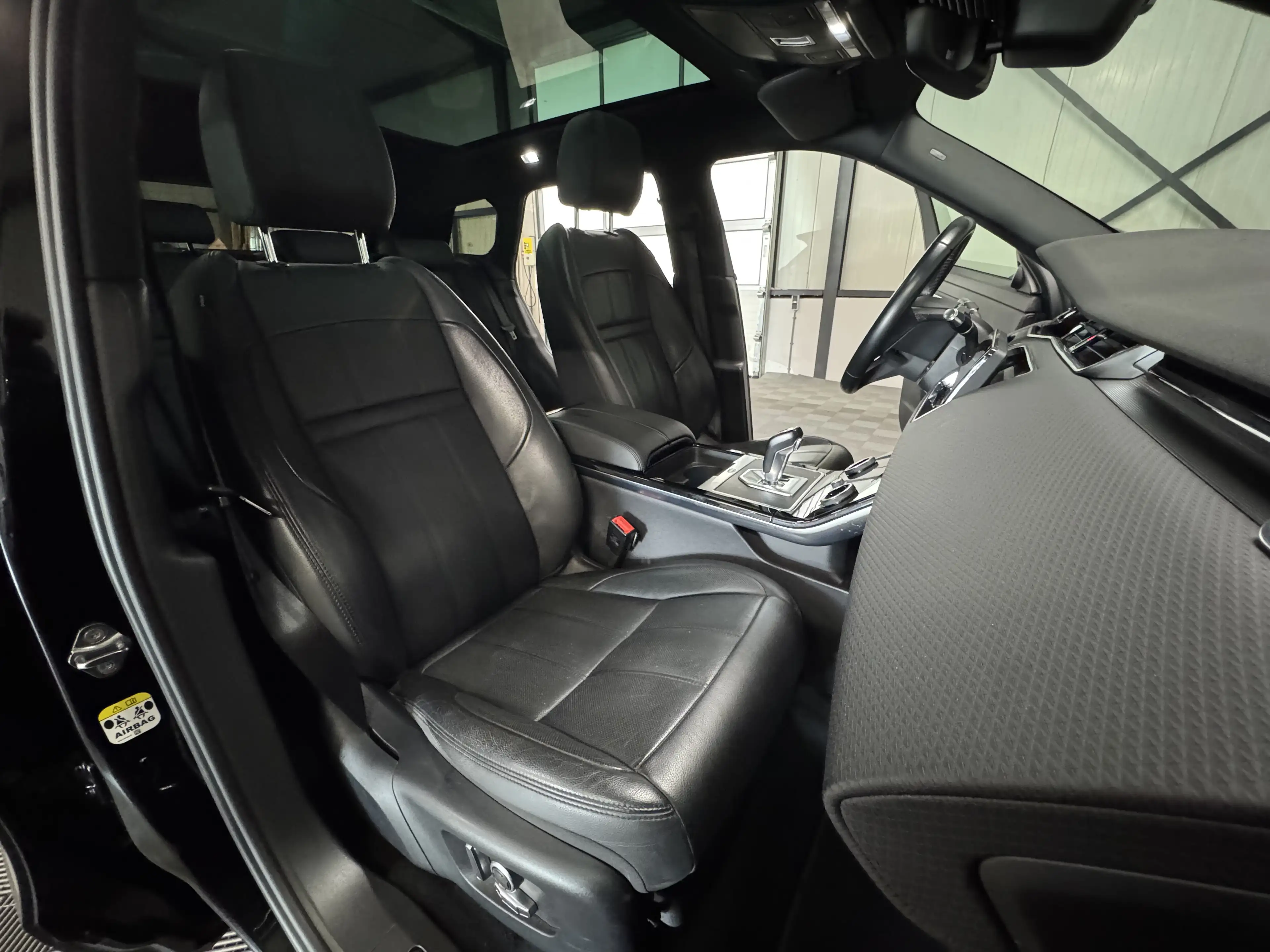 Land Rover Range Rover Evoque 1.5 P300e | AWD R-Dynamic S | Pano | Leer | Navi | — photo 24