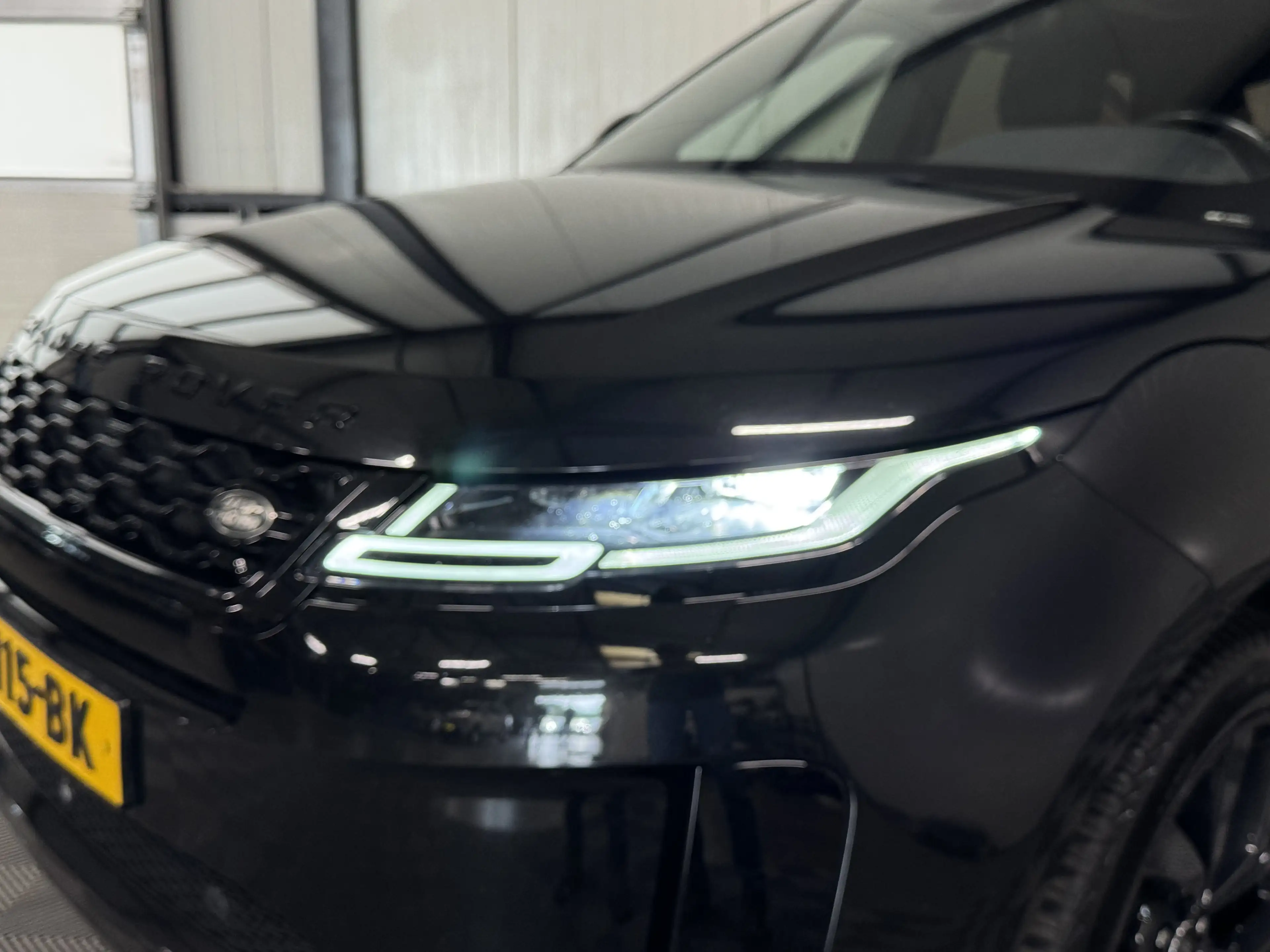Land Rover Range Rover Evoque 1.5 P300e | AWD R-Dynamic S | Pano | Leer | Navi | — photo 33