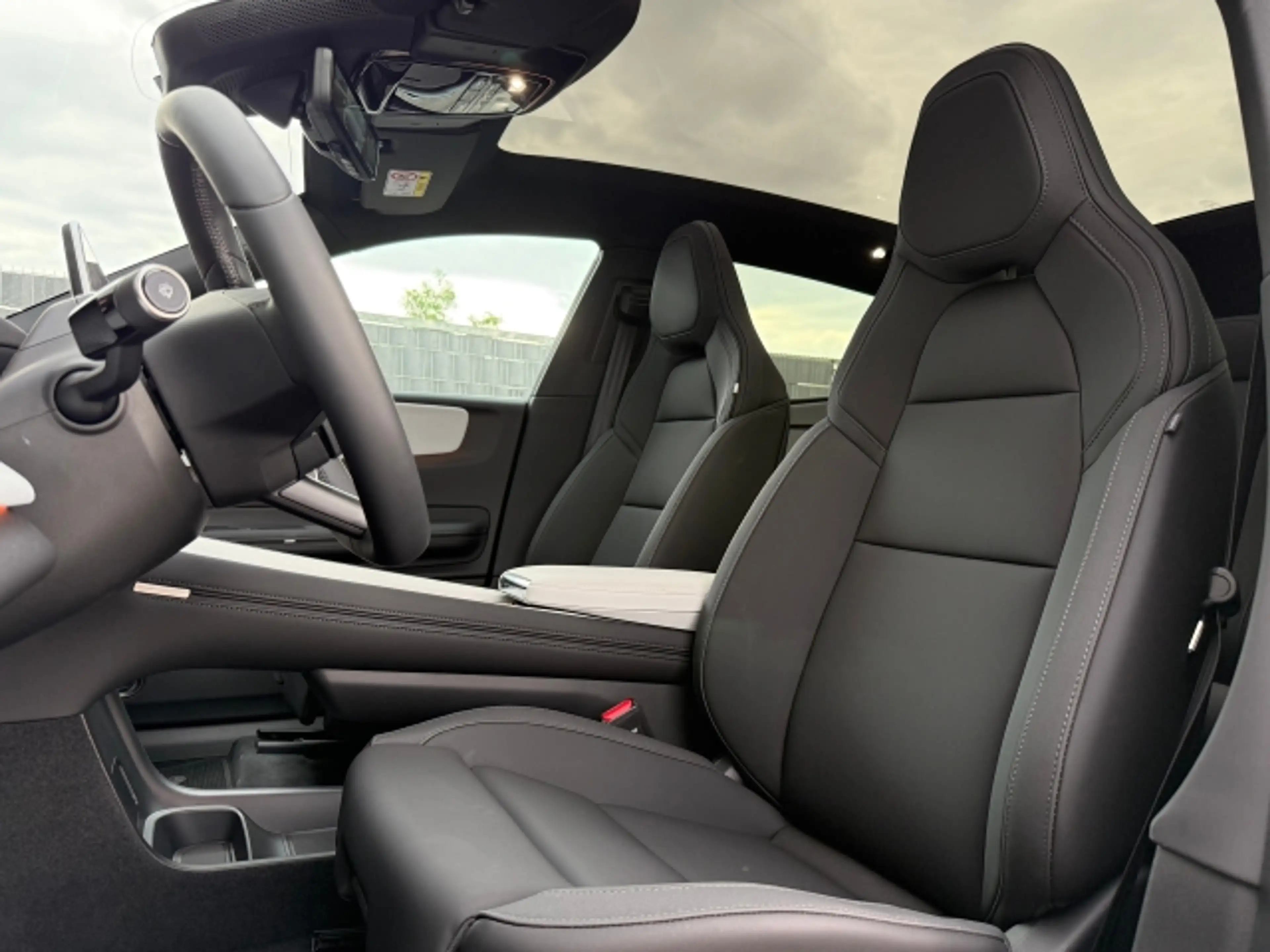 Polestar 4 4 Coupe  Dual Motor — photo 6