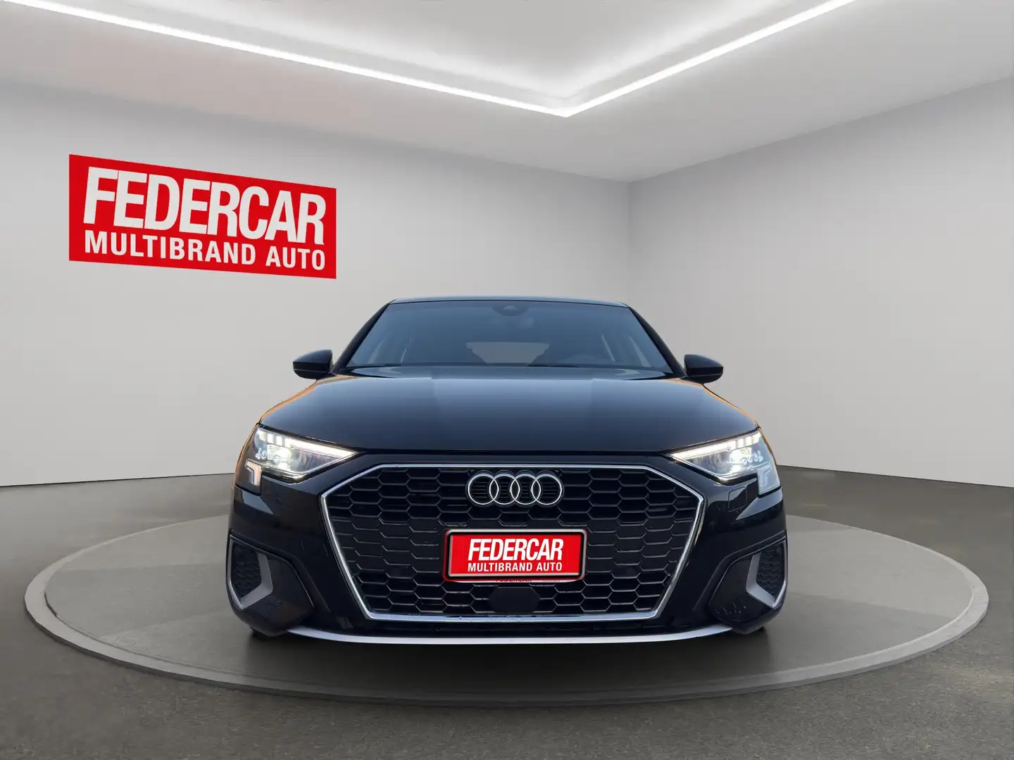 Audi A3 Sportback 30 2.0 tdi Business Advanced s-tronic Zwart - 2