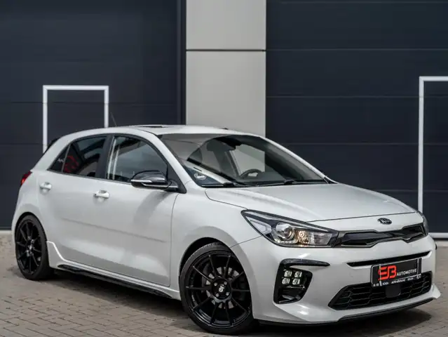 Kia Rio view 5