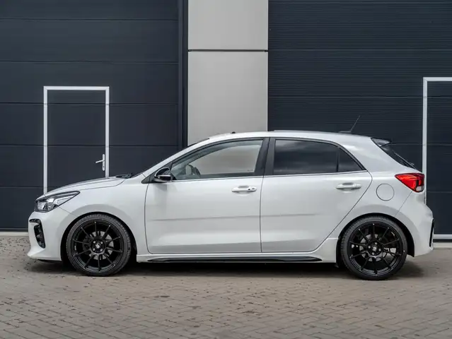 Kia Rio view 7