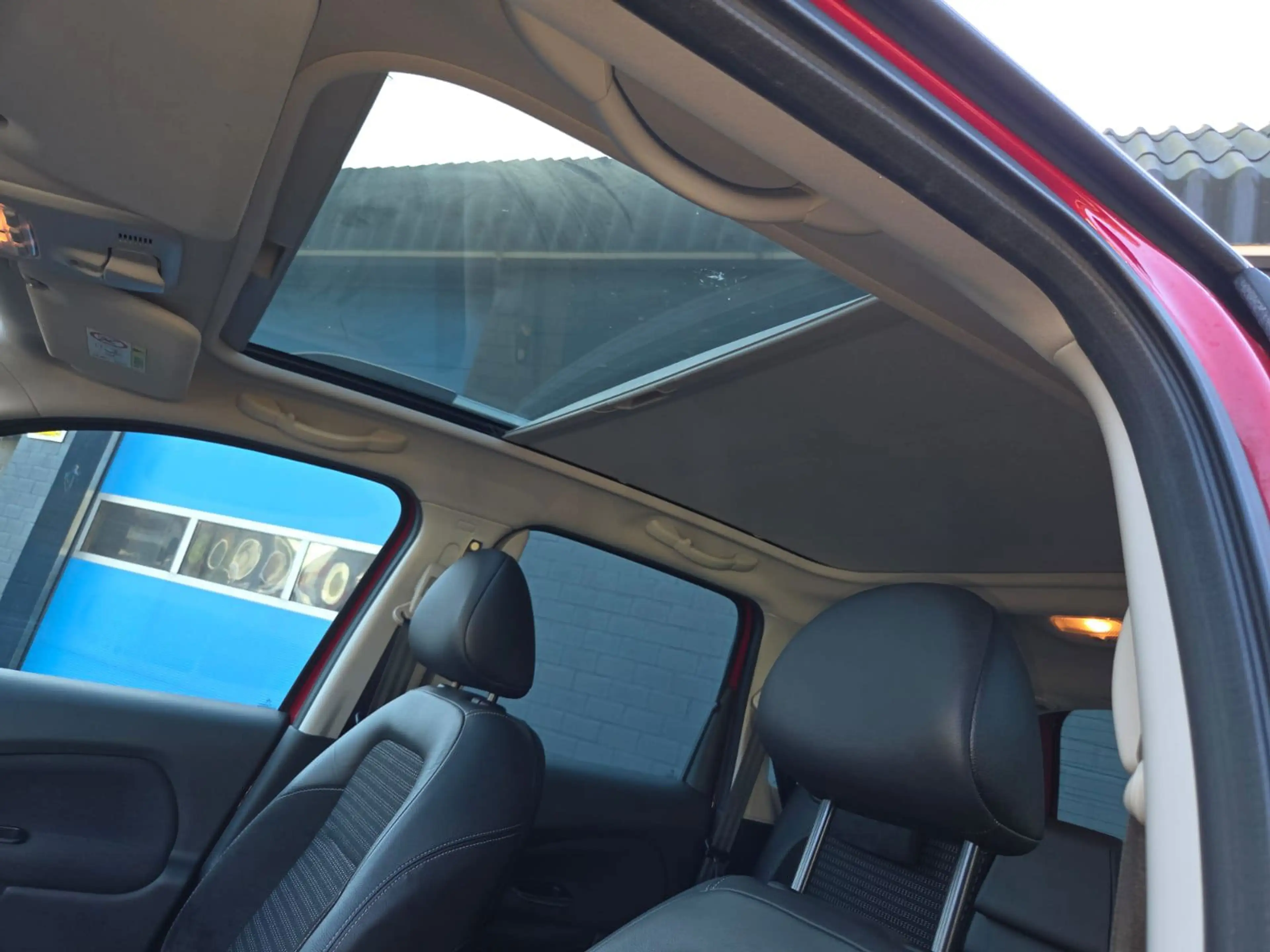 Citroen C3 Picasso 1.2 PureTech Exclusive, Trekhaak, — photo 15