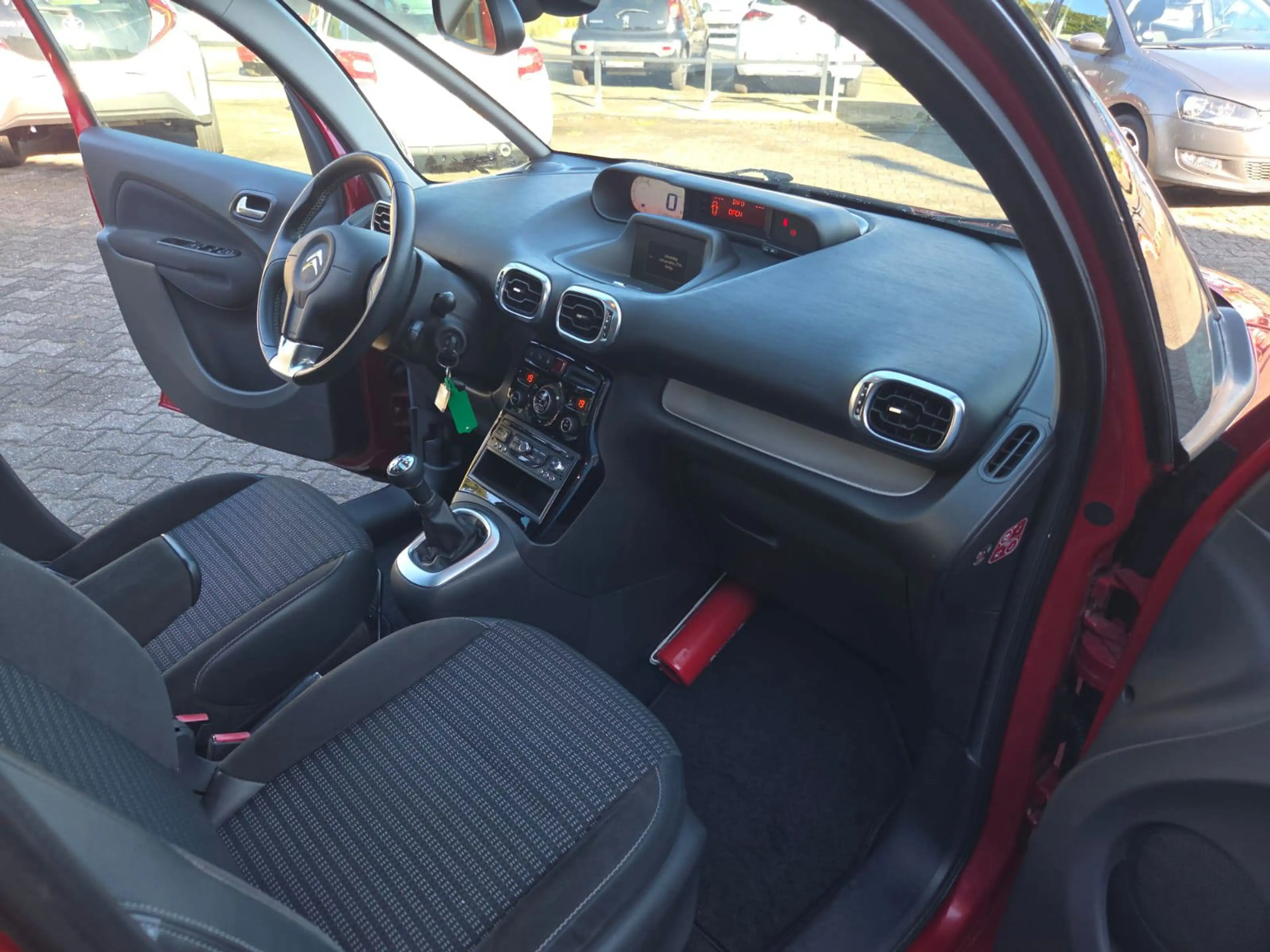 Citroen C3 Picasso 1.2 PureTech Exclusive, Trekhaak, — photo 11