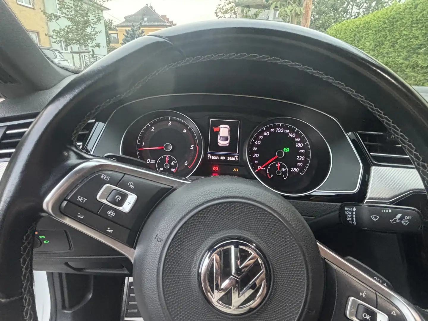 Volkswagen Arteon 2.0 TDI SCR DSG R-Line - 2