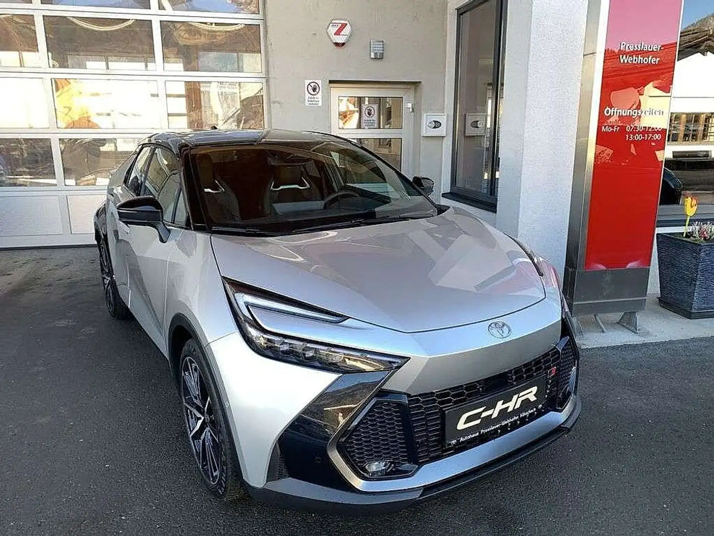 Toyota C-HR 2,0 Hybrid GR-SPORT CVT Zilver - 1