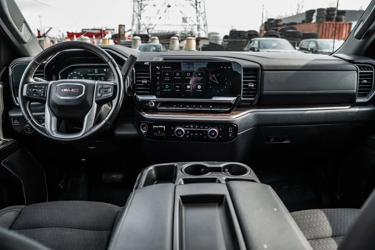 GMC Sierra 1500 снимка GMC Sierra 1500
