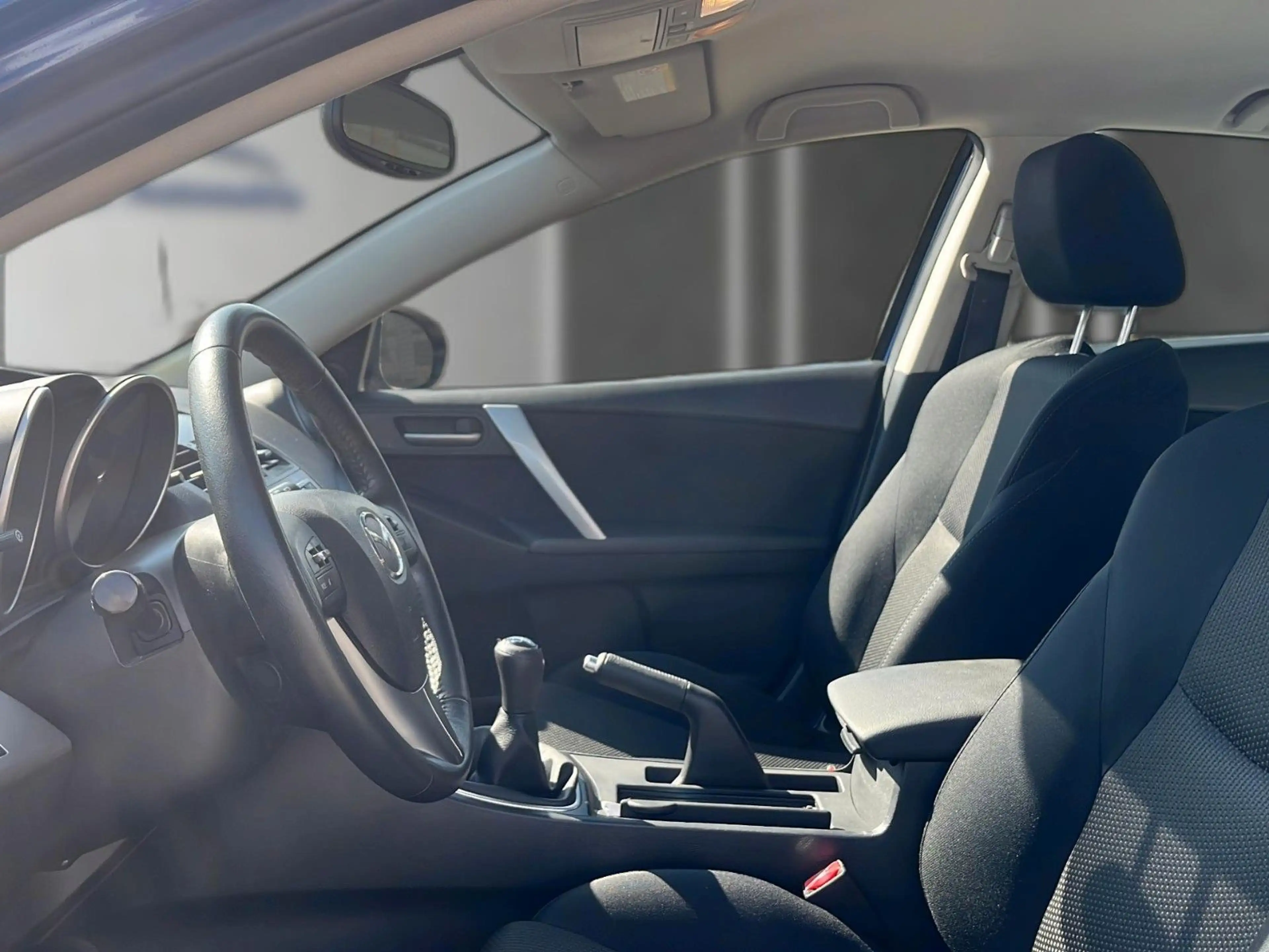 Mazda 3 Lim. Sports-Line Wagen Nr. 043 — photo 14