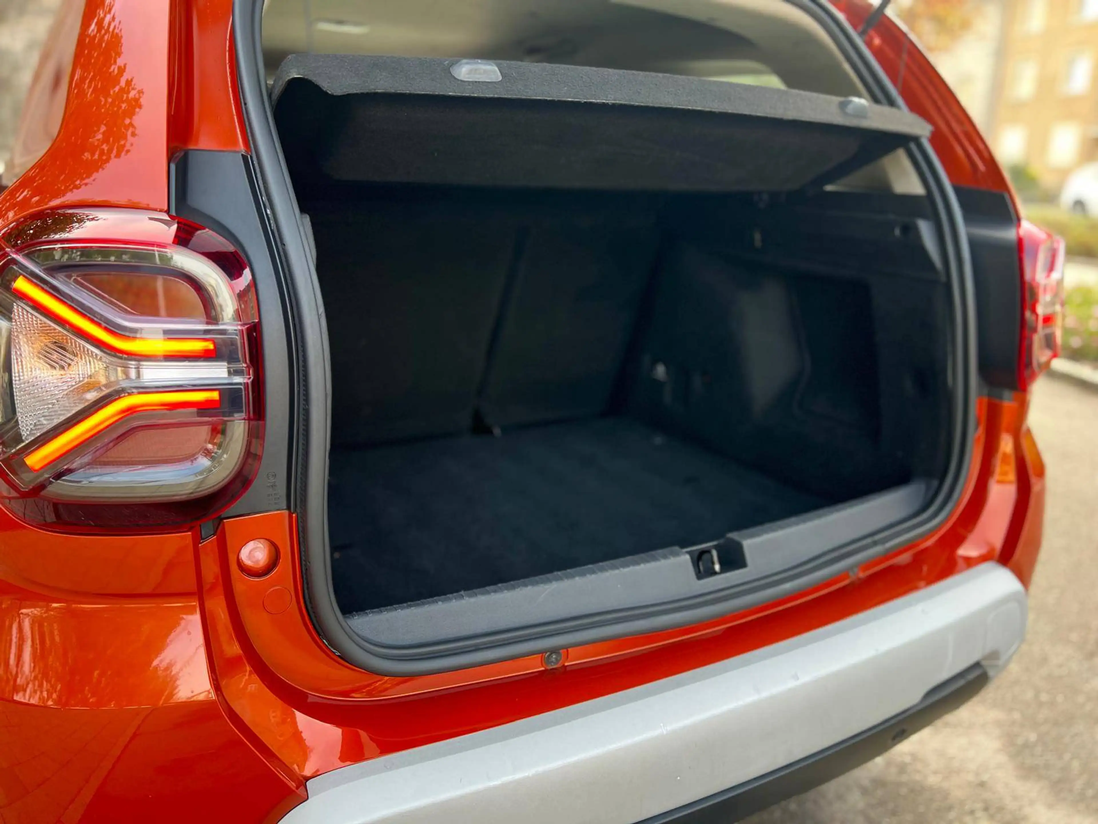 Dacia Duster AUTOMATIQUE / ESSENCE / — photo 8