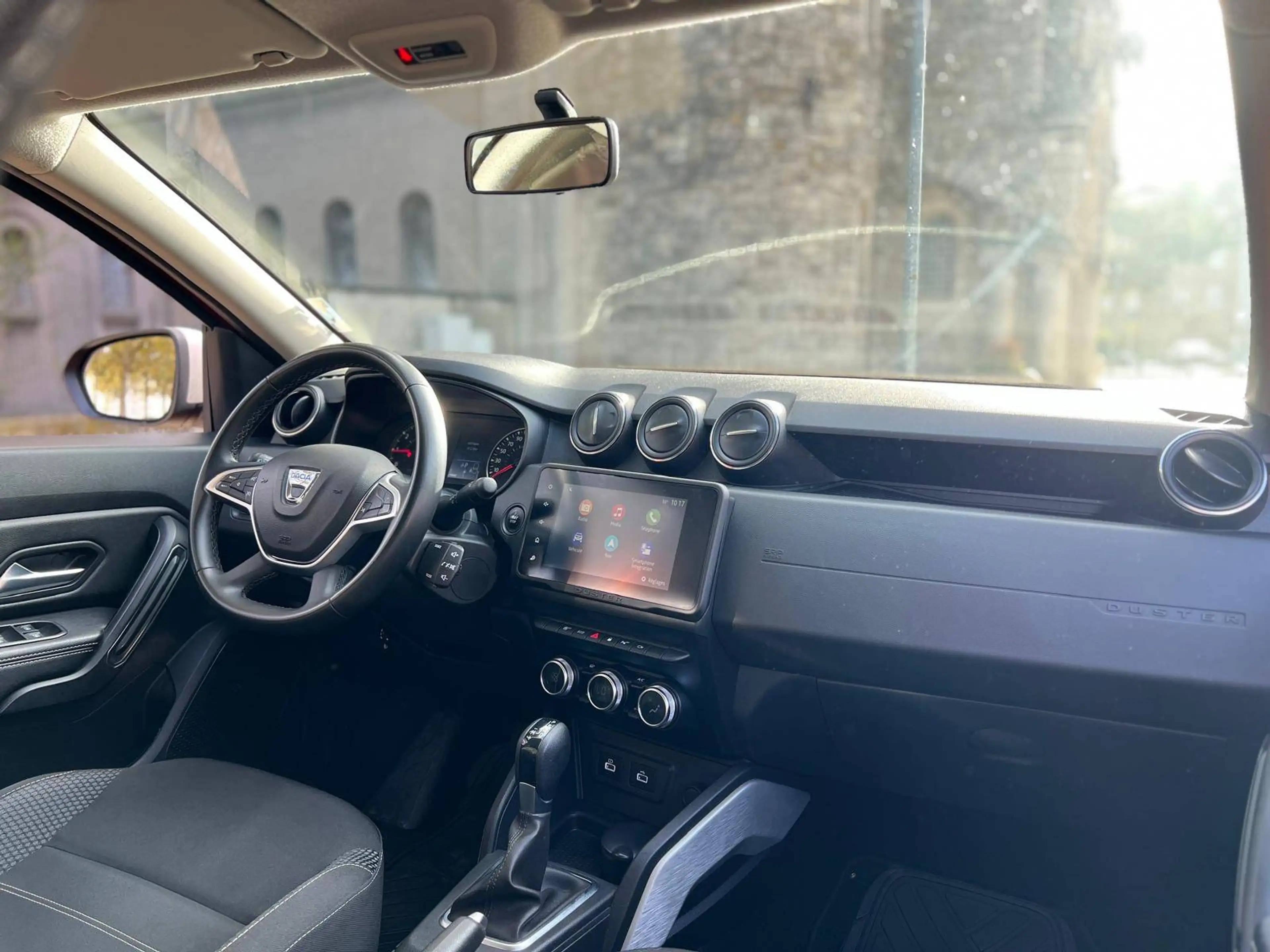 Dacia Duster AUTOMATIQUE / ESSENCE / — photo 15