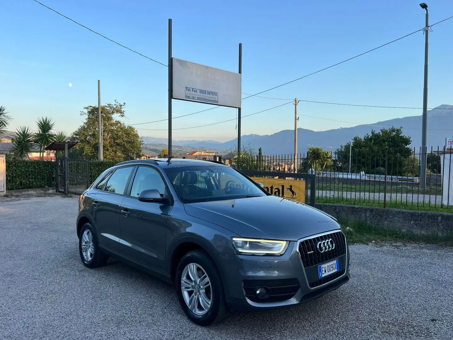 Audi Q3 Q3 2.0 TDI 177 CV quattro S tronic Advanced Plus Grijs - 1