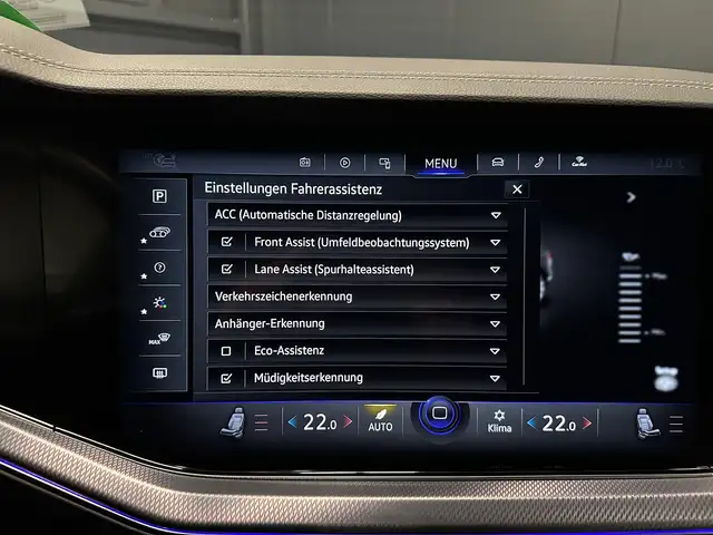 Volkswagen Touareg view 26