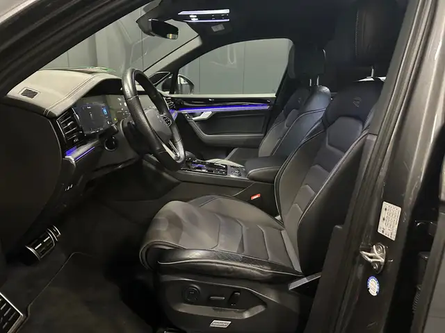 Volkswagen Touareg view 15
