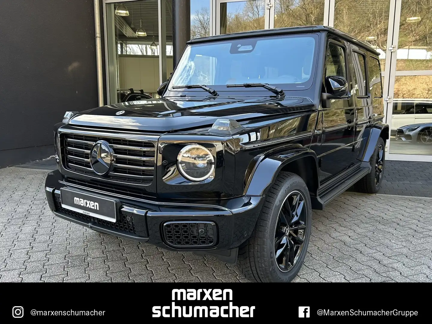 Mercedes-Benz G 450 G 450 d AMG FACELIFT SUPERIOR+Massage+Burm3D+AHK Zwart - 1
