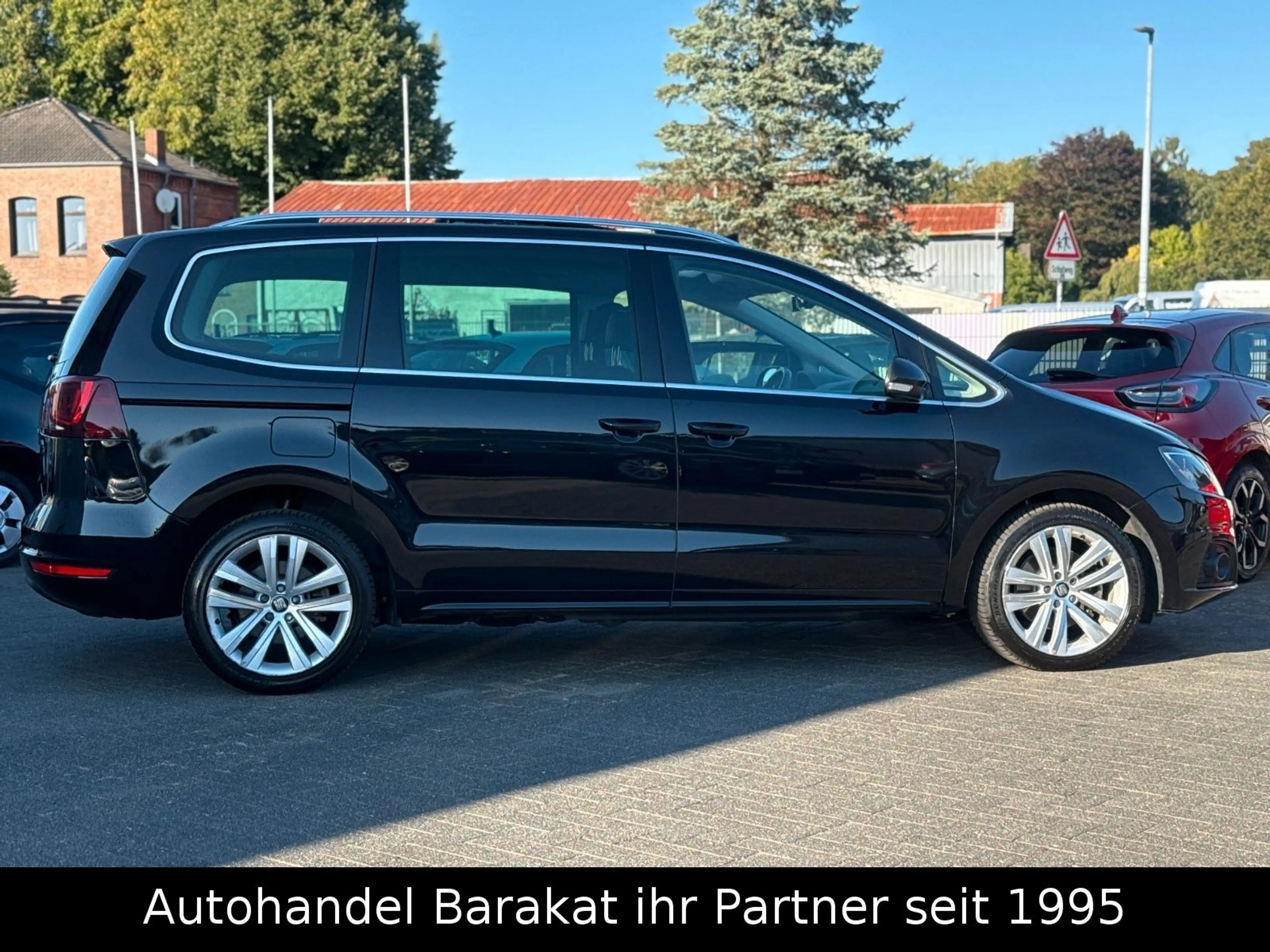 Volkswagen Sharan Alhambra 2.0 TDI Xcellence 7-Sitze AHK NAVI APP — photo 12