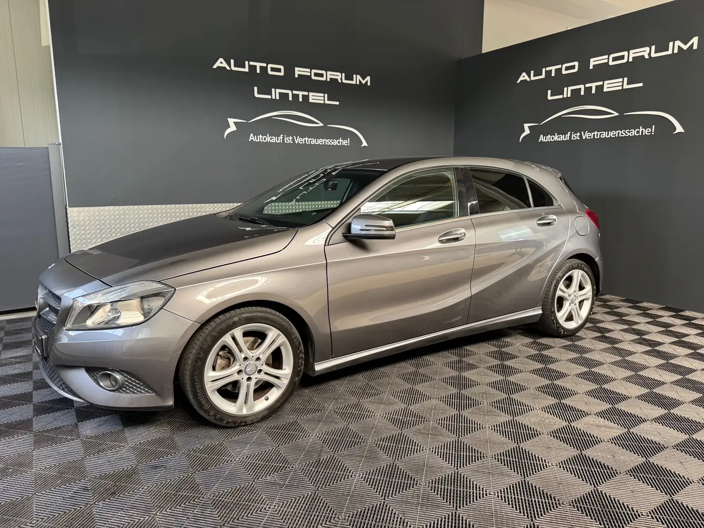 Mercedes-Benz A 180 BE-AUTOMATIK-KLIMA-SZH-TÜV 11.26-ALU-ZV Grau - 2