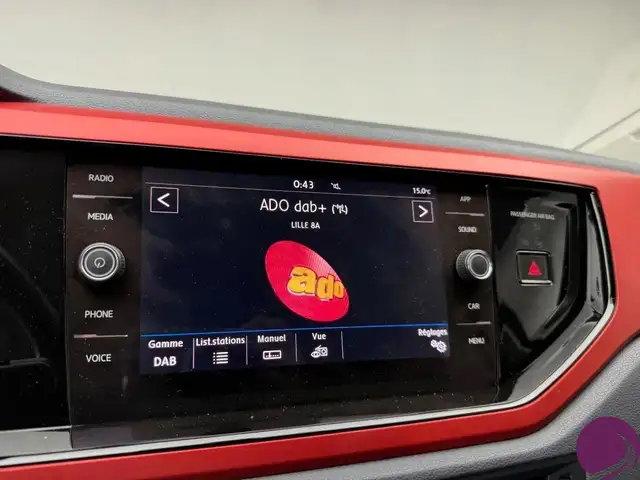 Volkswagen Polo view 10