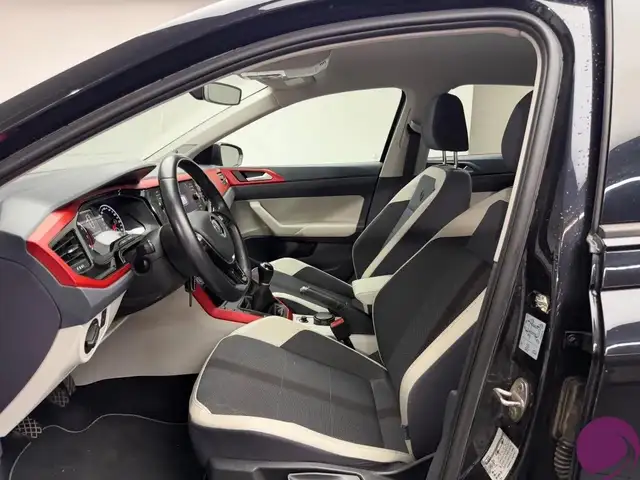 Volkswagen Polo view 7