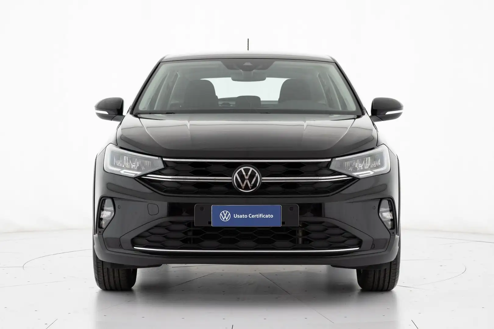 Volkswagen T-Roc 1.0 TSI Life Zwart - 2