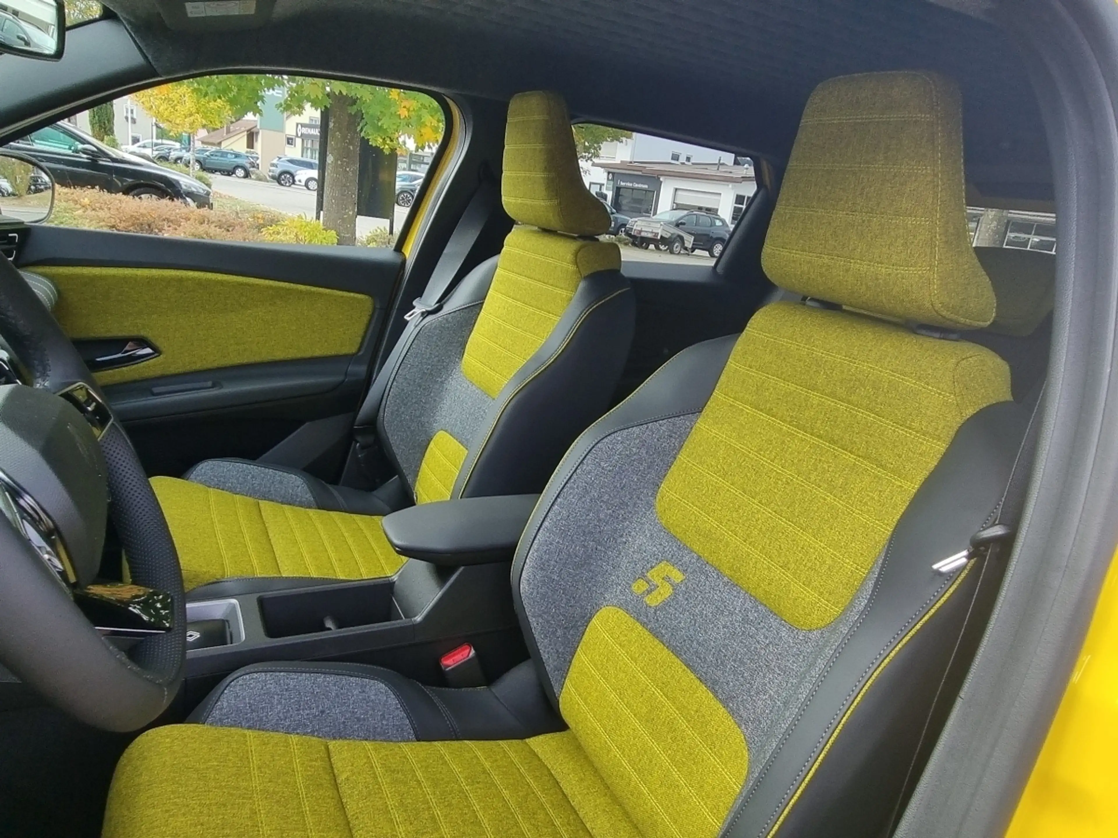 Renault R 5 E-Tech elektrisch Iconic 150 Comfort Range — photo 7