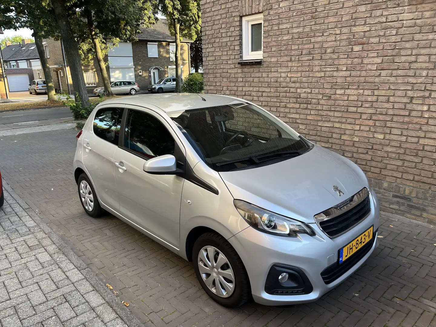 Peugeot 108 1.0 e-VTi Active Grijs - 1