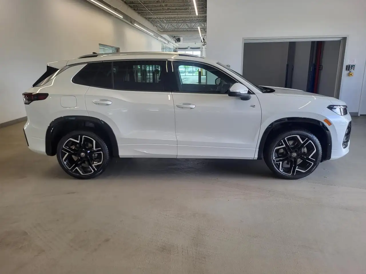 Volkswagen Tiguan снимка Volkswagen Tiguan