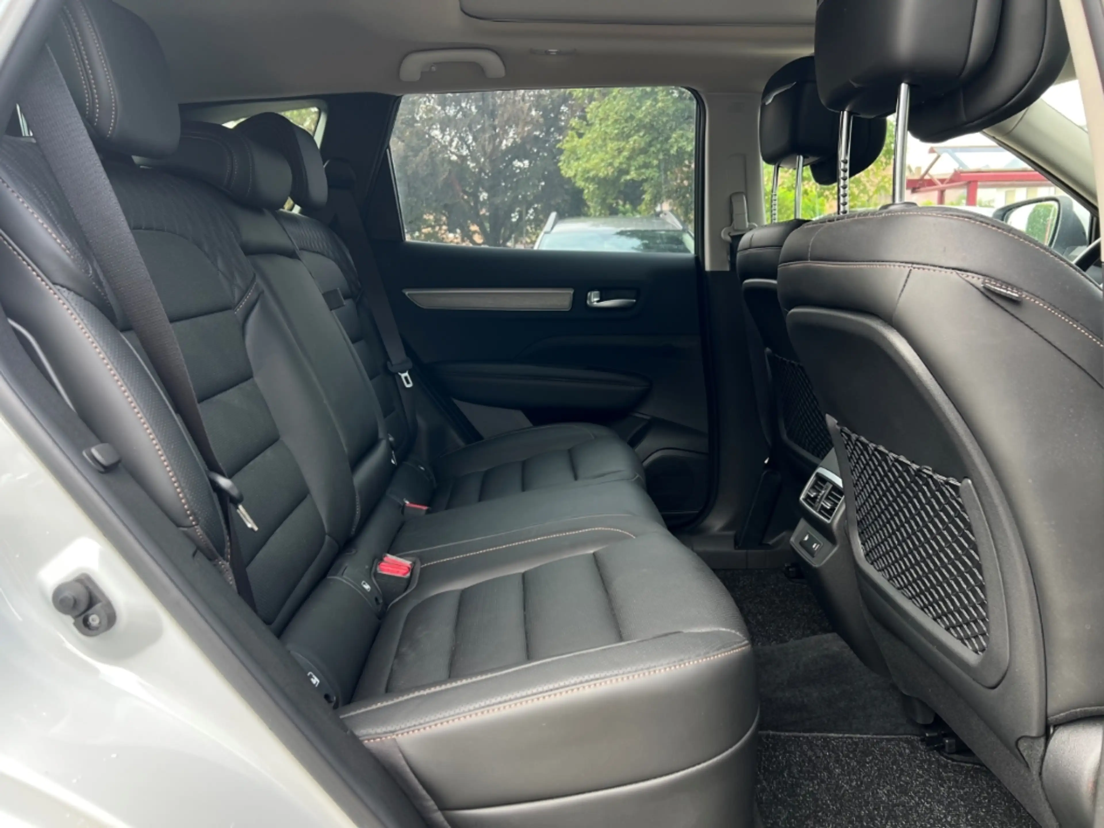 Renault Koleos Initiale Paris 1.3 TCe 160 EDC El. Panodach Navi L — photo 9