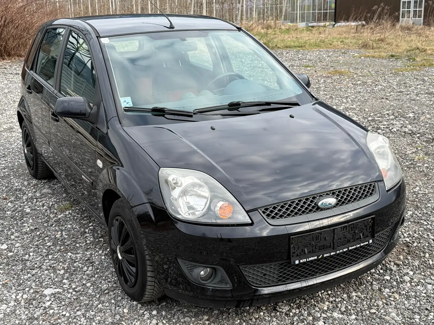 Ford Fiesta Ecosport 1,25 16V *Pickerl* Schwarz - 1