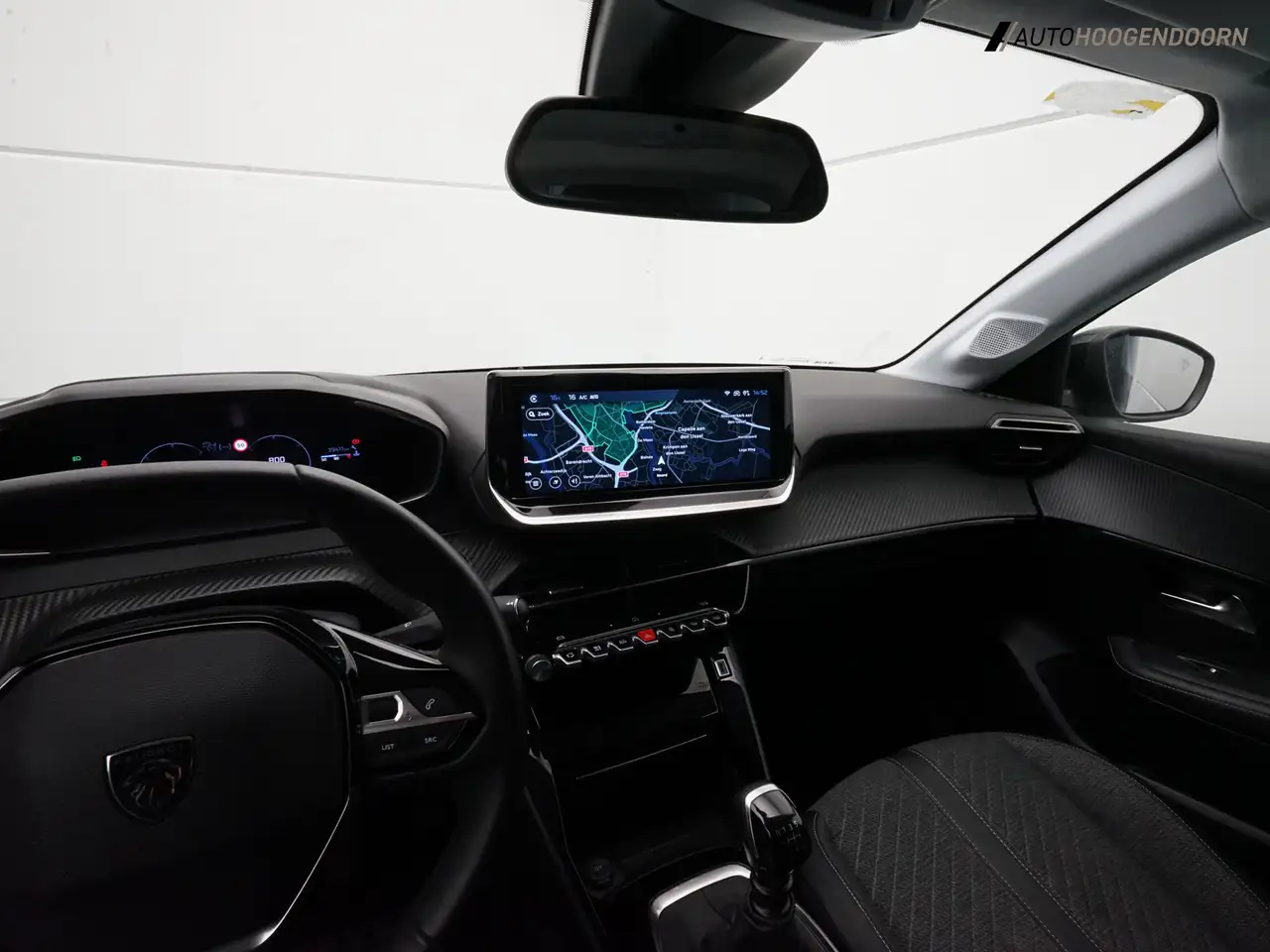 Peugeot 208 1.2 PureTech 100 Allure Sportive (APPLE CARPLAY,CL 17