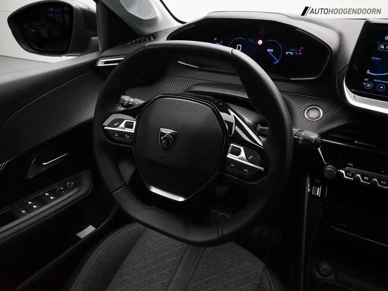 Peugeot 208 1.2 PureTech 100 Allure Sportive (APPLE CARPLAY,CL 14