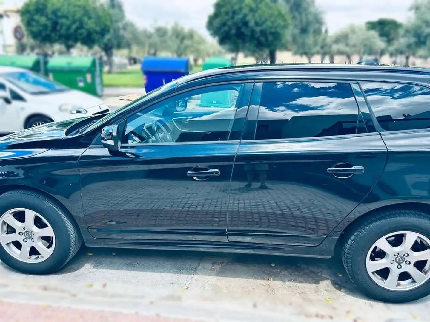 Volvo XC60 D3 Momentum Azul - 2
