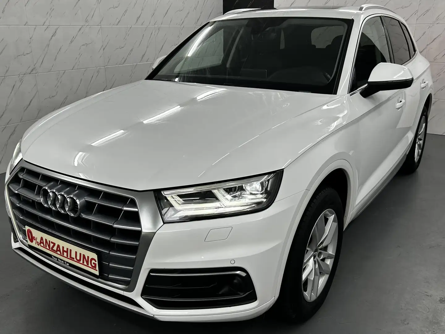Audi Q5 Quattro+Matrix+Pano+ACC+Keyless+V&H Kam+DAB Weiß - 1